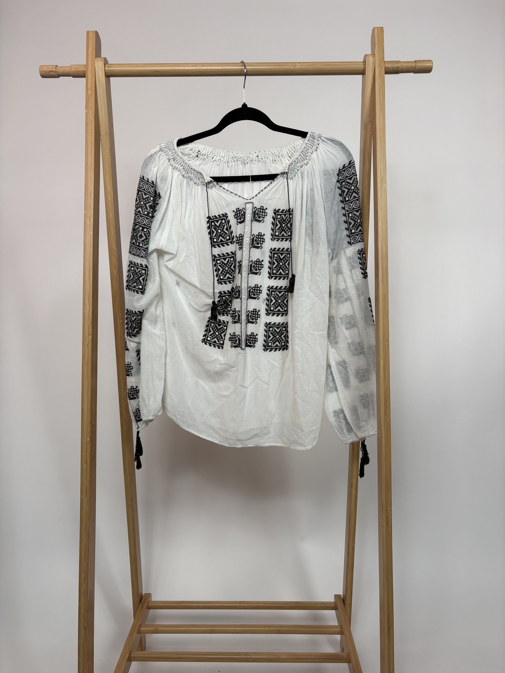 PF-1291 Vintage European Embroidered Black Blouse